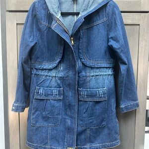 Huidan Jeans jean jacket size large NWT dark denim with distressed accents